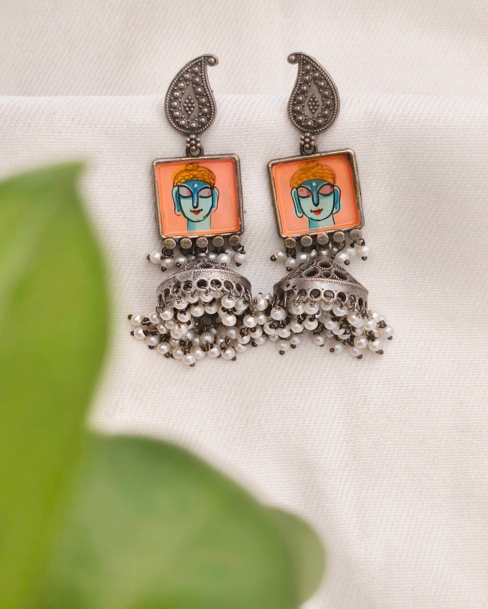 Mirza Meenakari Jhumki