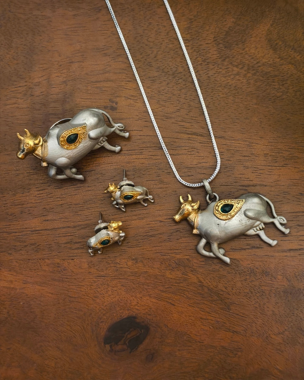 Kaamdhenu Matte Finish Pendant