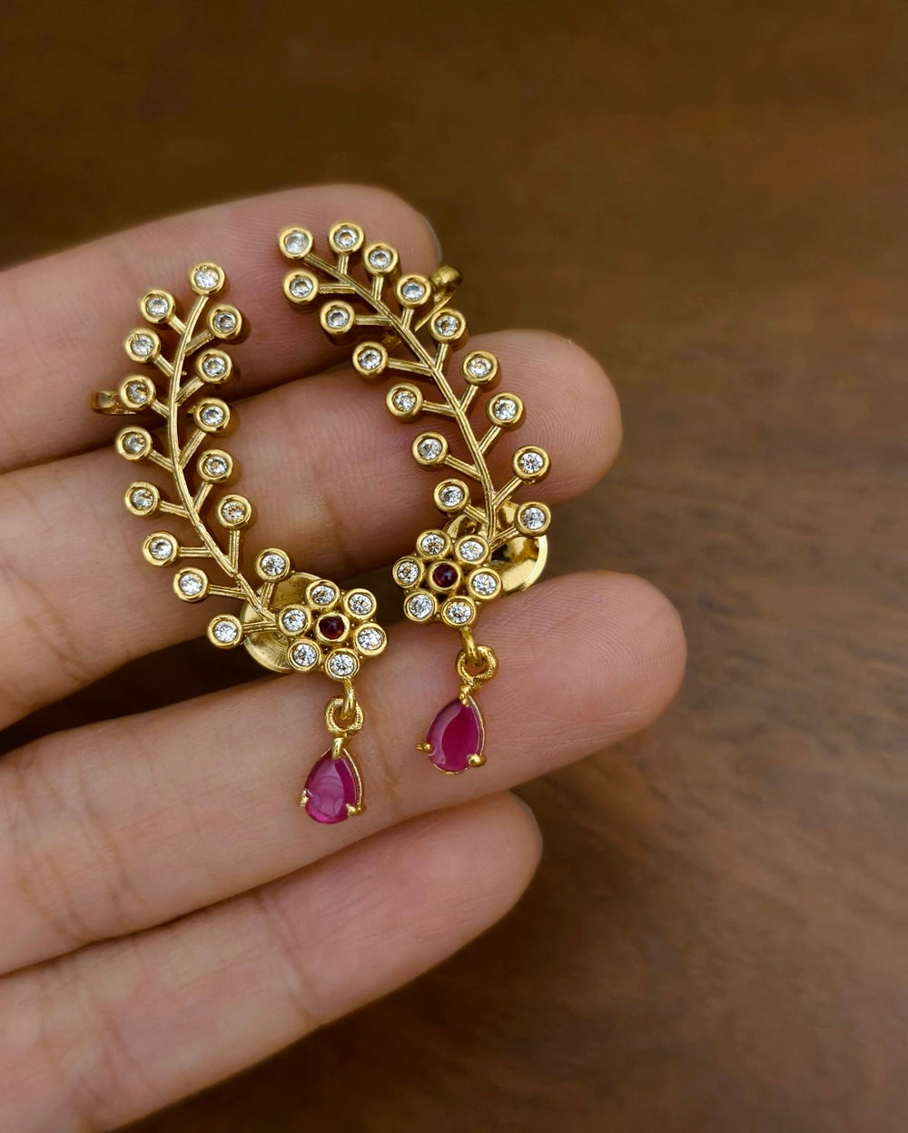 Suhani Climber Earcuff