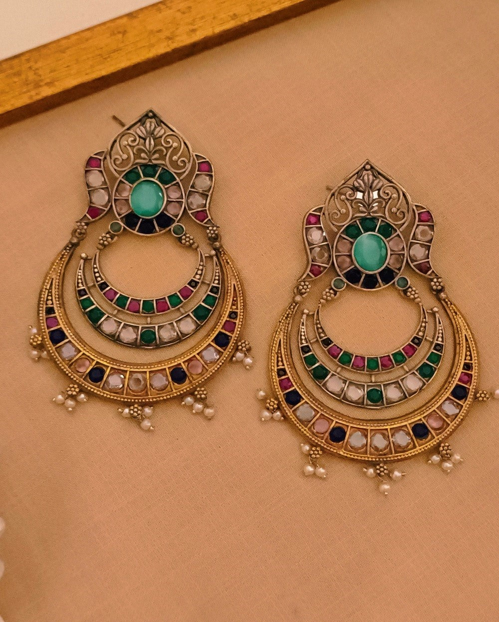 Gayatri Dual Tone Chandbali