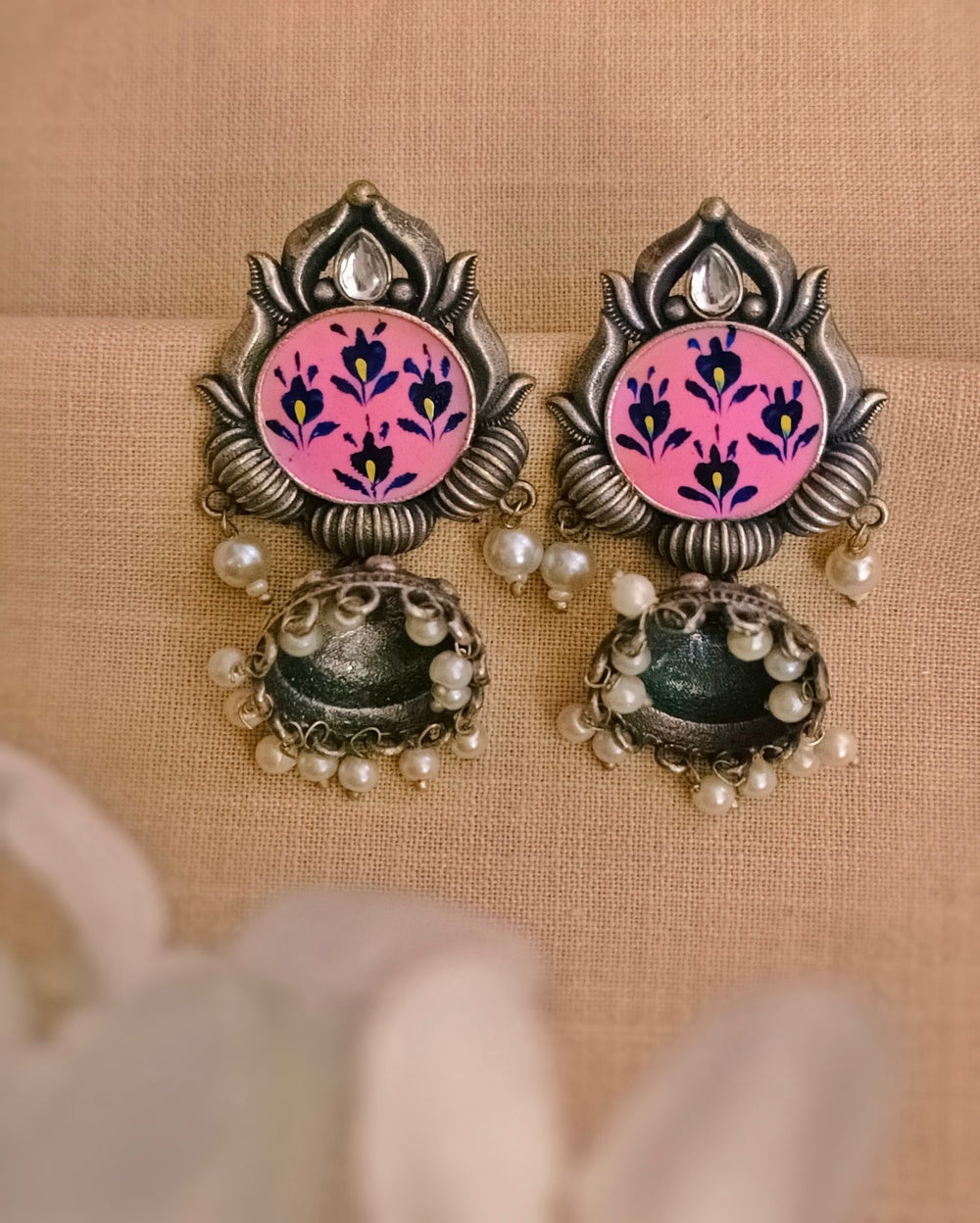 Wakeeta Meenakari Jhumki