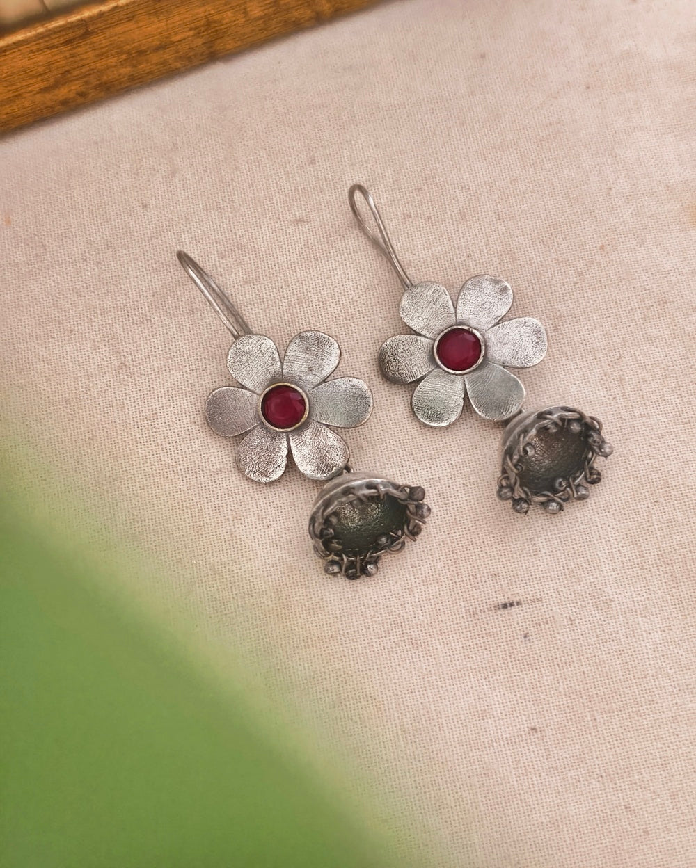 Jagvi Hooks