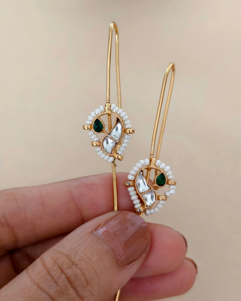 Jiya Needle Earcuff