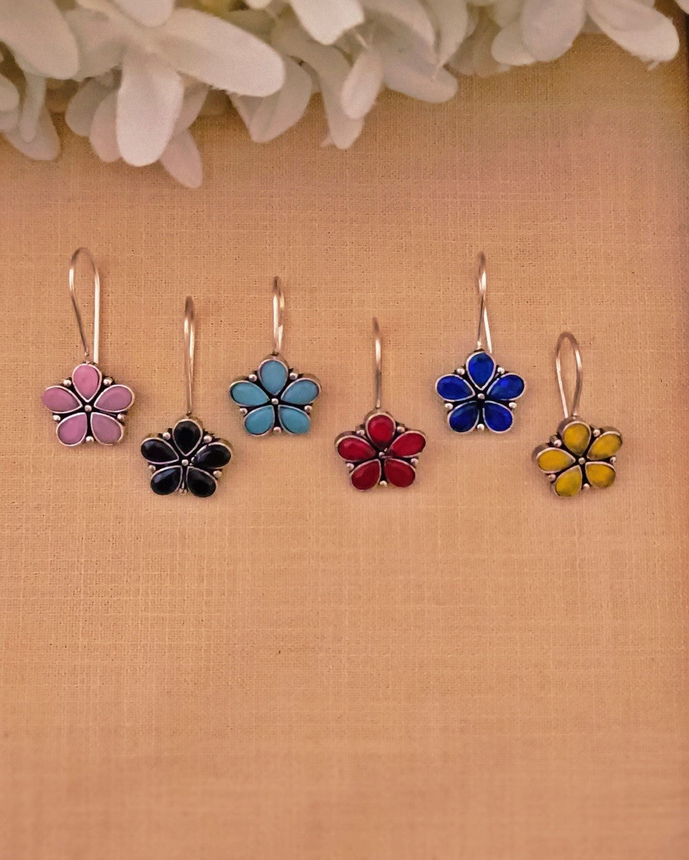 Chakrika Hooks