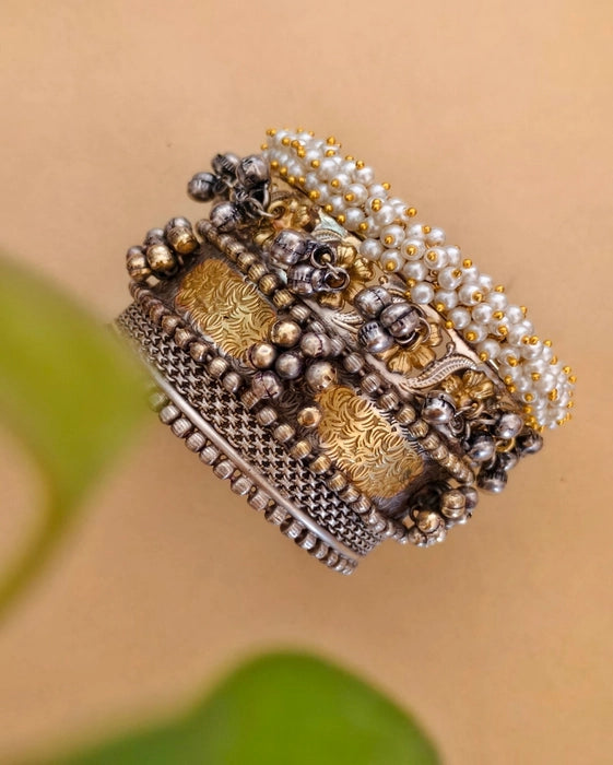 Radhika Handmade Kada