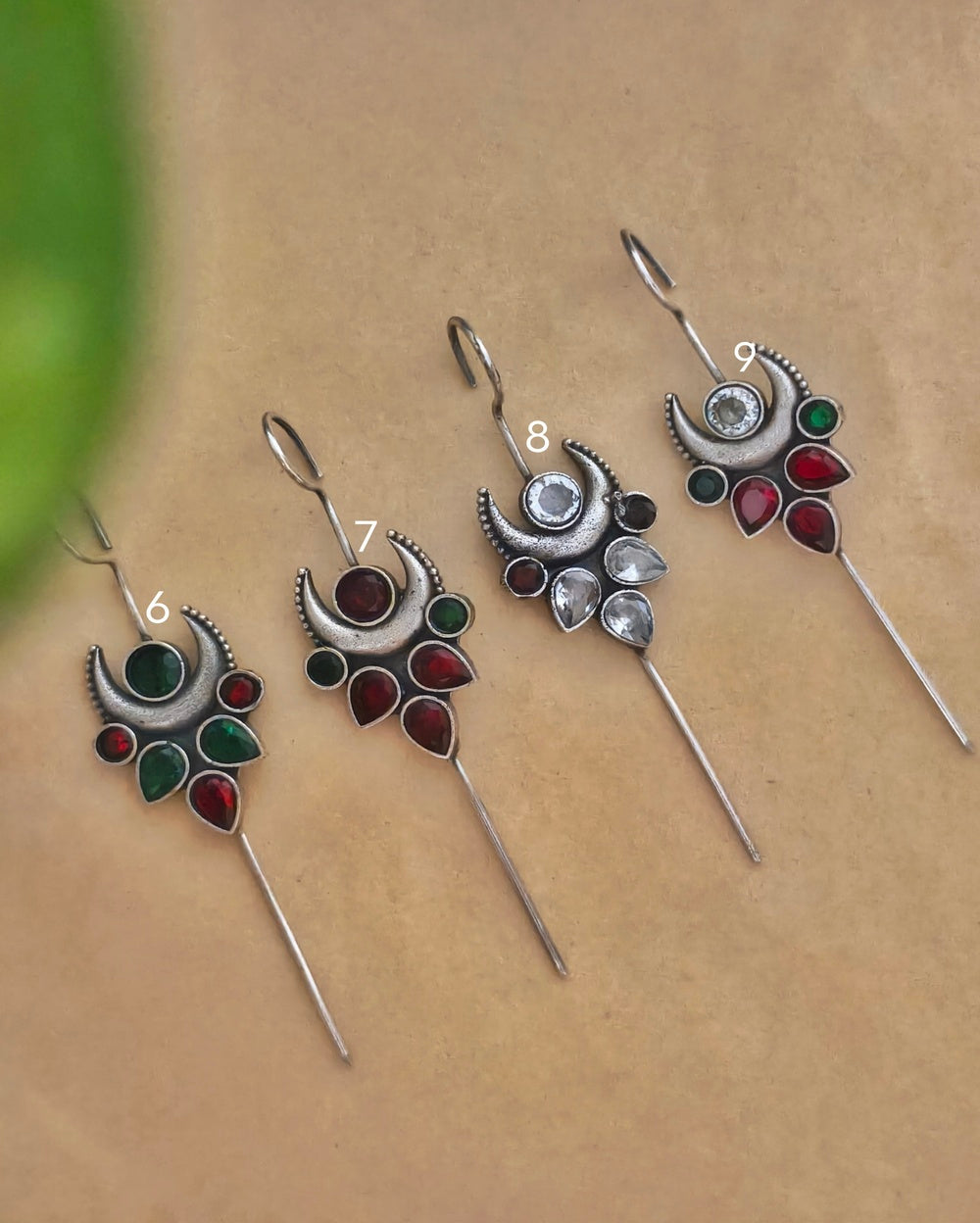Daisy Needle Earcuff