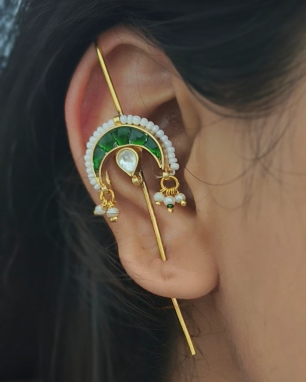 Elina Needle Earcuff