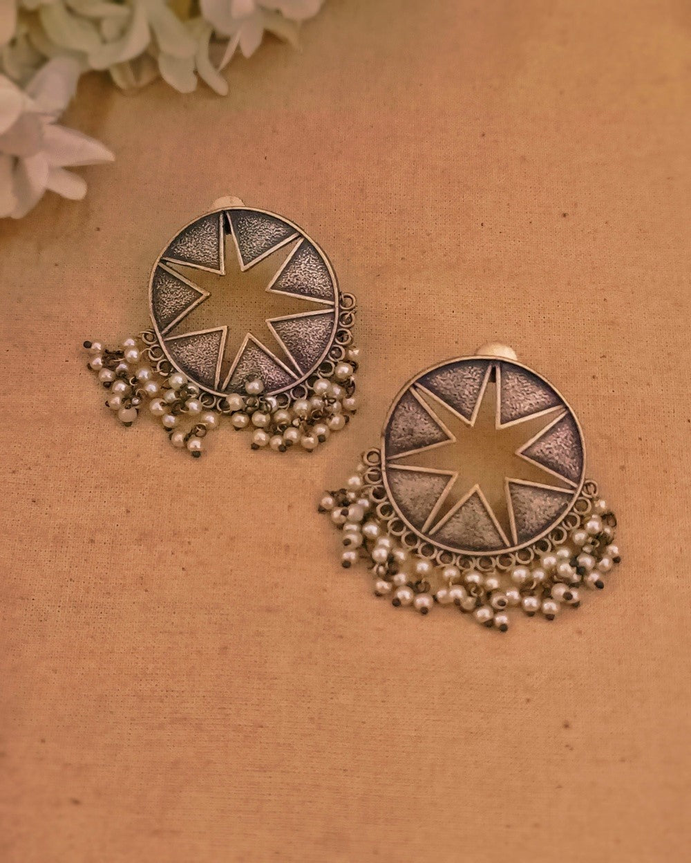 Anvi Round Stud